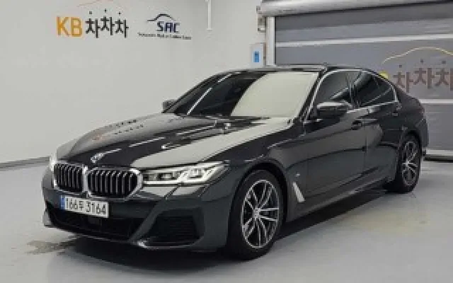인천중고차경매 5시리즈 (G30) 523d M 스포츠 매물 사진 8 - 2022/09 120,590km