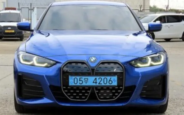 인천중고차경매 i4 eDrive 40 매물 사진 1 - 2023/04 54,802km