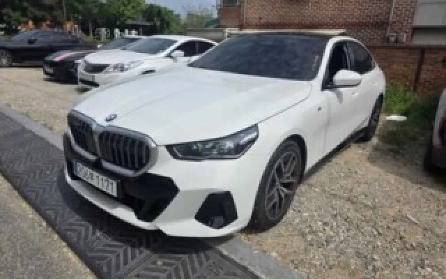 인천중고차경매 5시리즈 (G60) 520i 매물 사진 13 - 2023/11 23,405km