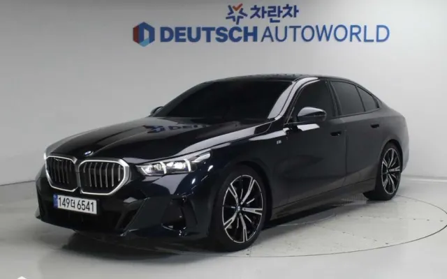인천중고차경매 5시리즈 (G60) 530i xDrive 매물 사진 3 - 2025/03 10,238km